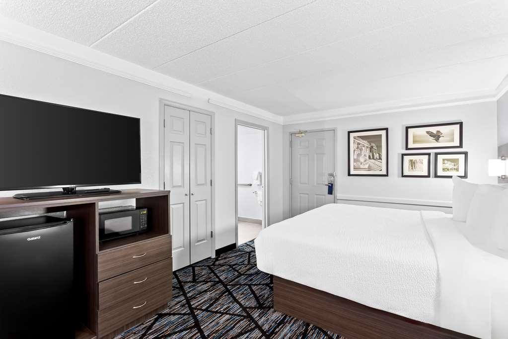 Best Western Schaumburg - O'Hare Nw Room photo